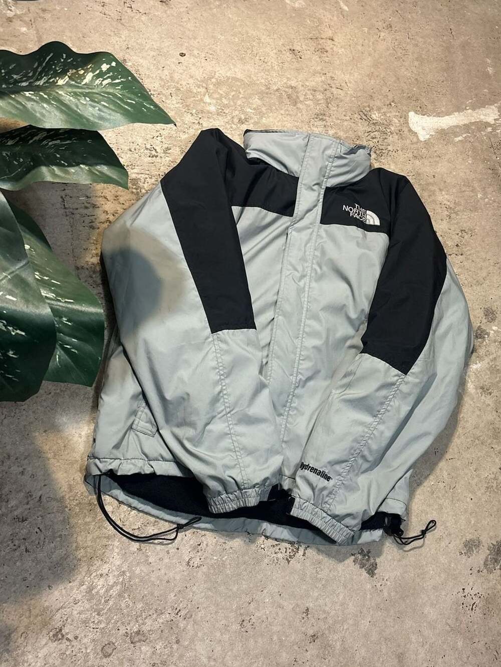 The North Face Hydrenaline Windbreaker Jacket Gray and Black
